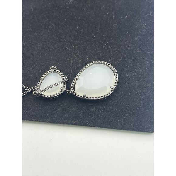 Sterling Silver - MODERN Quartz Diamond Necklace Pendant 17” Pendant - Picture 4 of 5